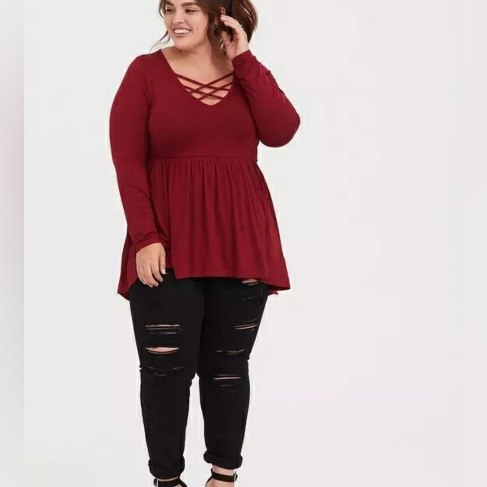 *Torrid Women’s Burgundy Soft Strappy V-Neck Long Sleeve Babydoll Top – Size 0X